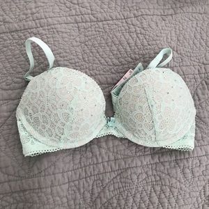 Victoria’s Secret Bra